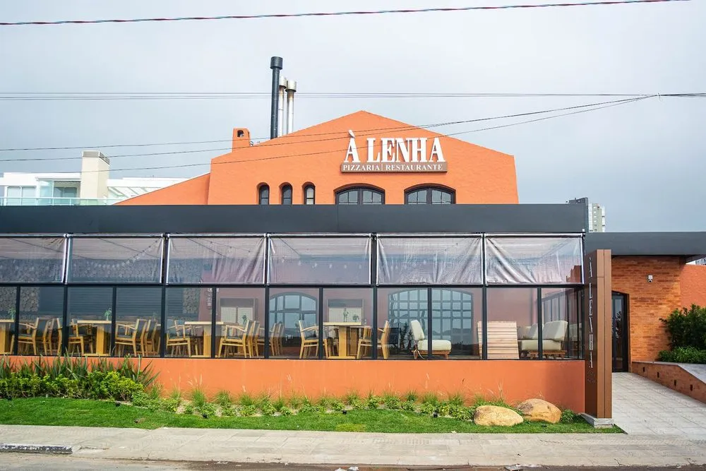 Foto: À Lenha Pizzaria e Restaurante em Torres via Google Maps.